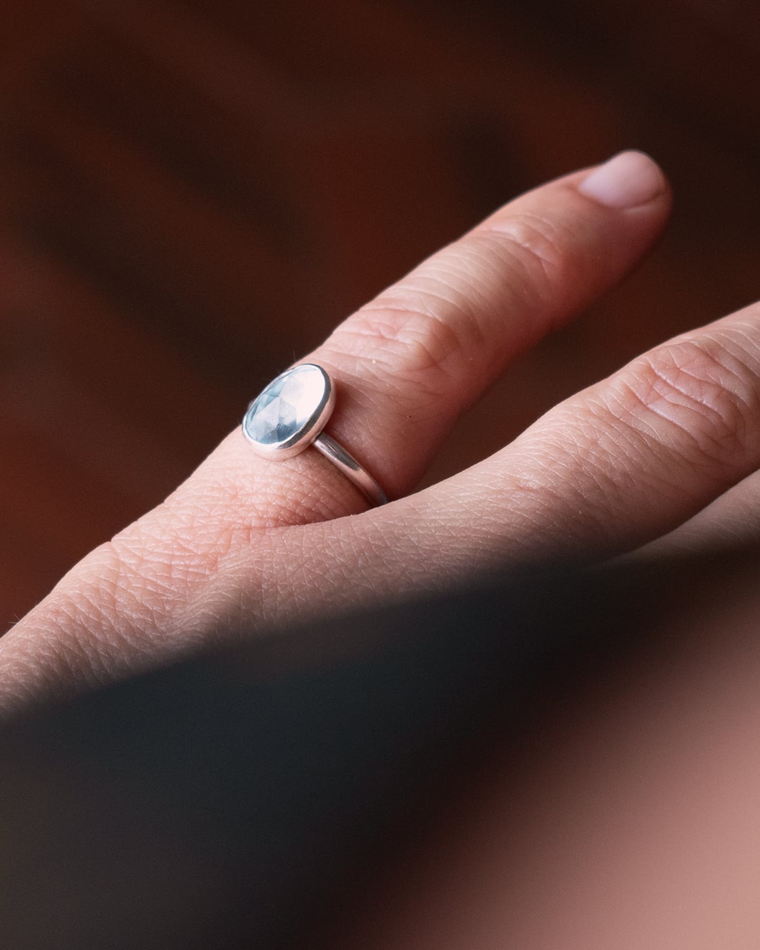 ANILLO SHANTI PIEDRA LUNA