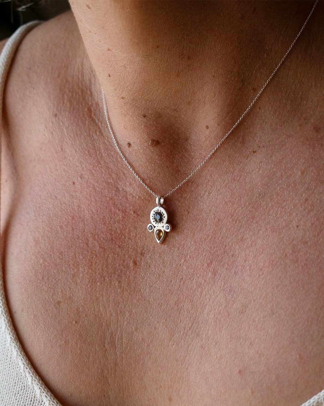 COLLAR ZAFIROS