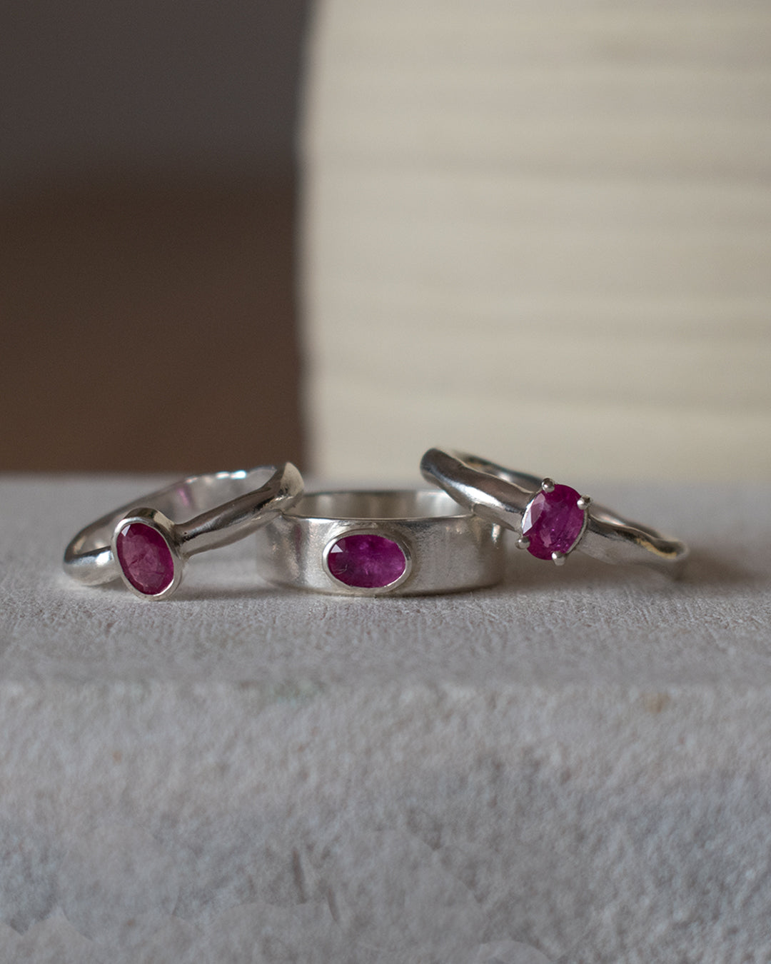 ANILLO CORAL RUBI OVAL