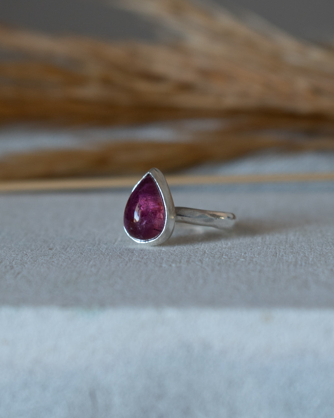 COLECCIÓN ANILLO ORGANICOS DE TURMALINA