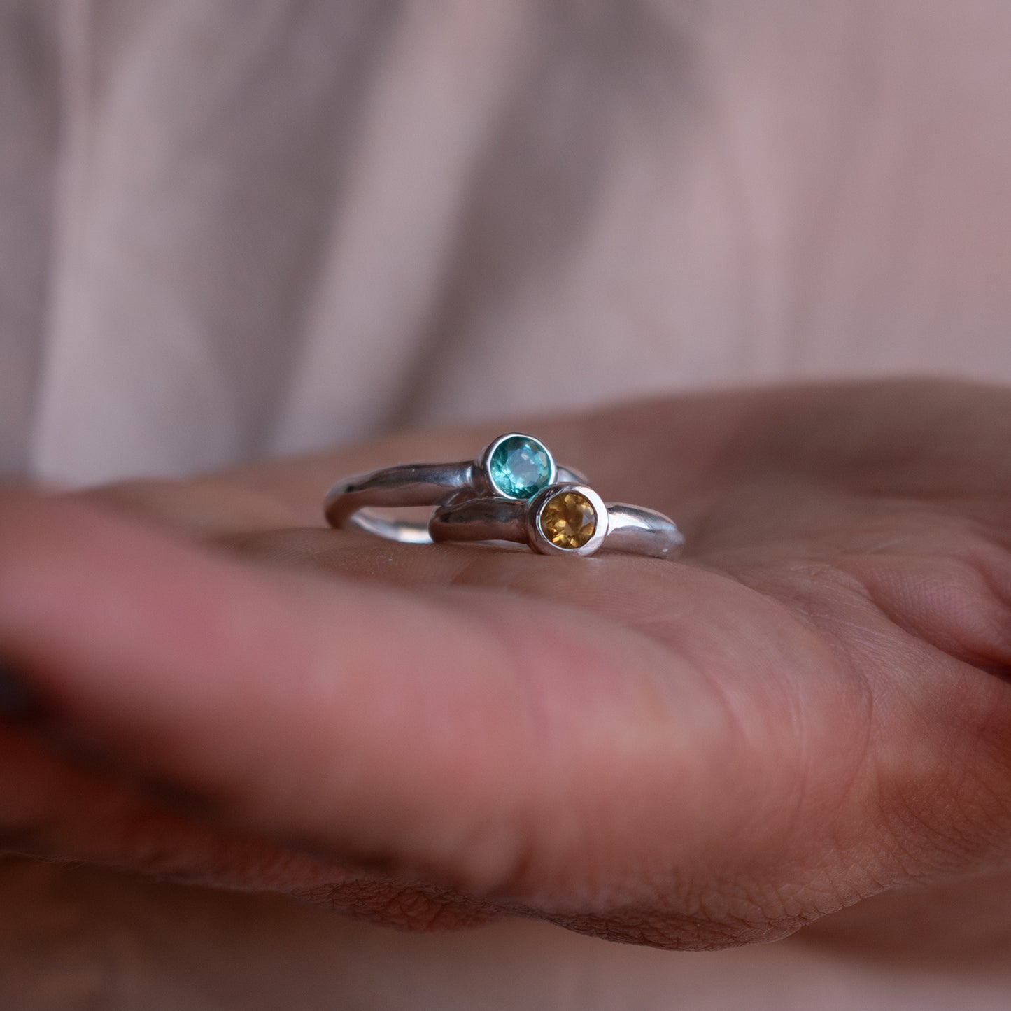 ANILLO DUNA CON PIEDRA DE NACIMIENTO