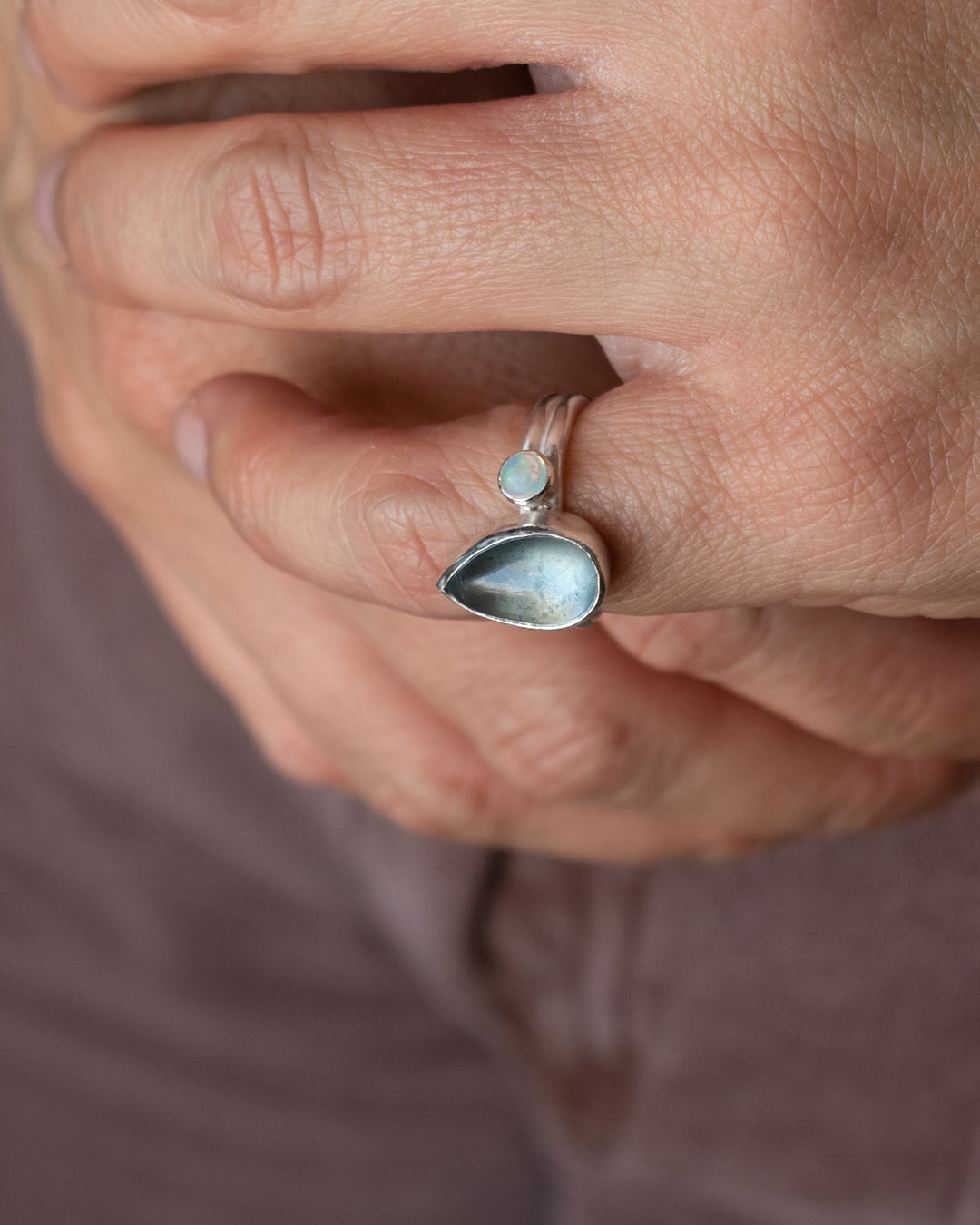 ANILLO AGUAMARINA Y ÓPALO