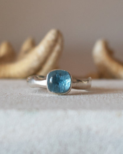 ANILLO ORGÁNICO DE AGUAMARINA 2