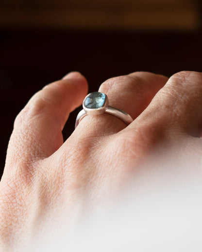 ANILLO ORGÁNICO DE AGUAMARINA 1