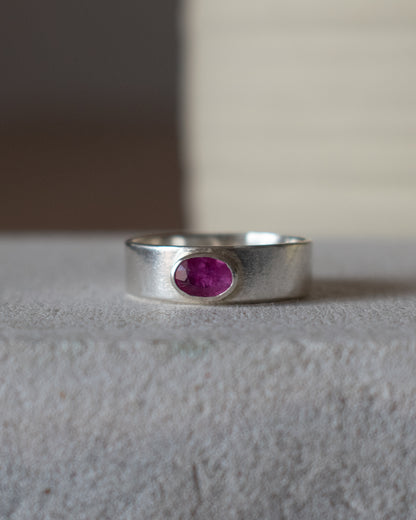 ANILLO HORIZONTE RUBI OVAL