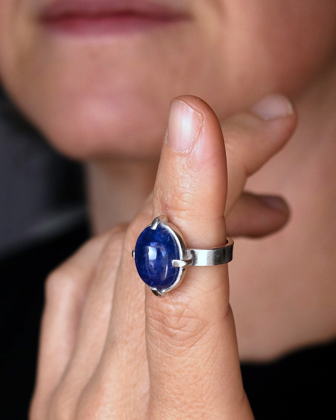 ANILLO TANZANITA OVALADA