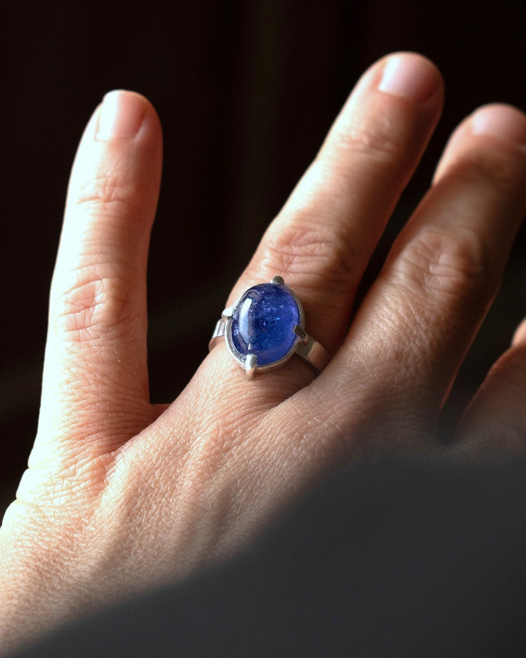 ANILLO TANZANITA OVALADA