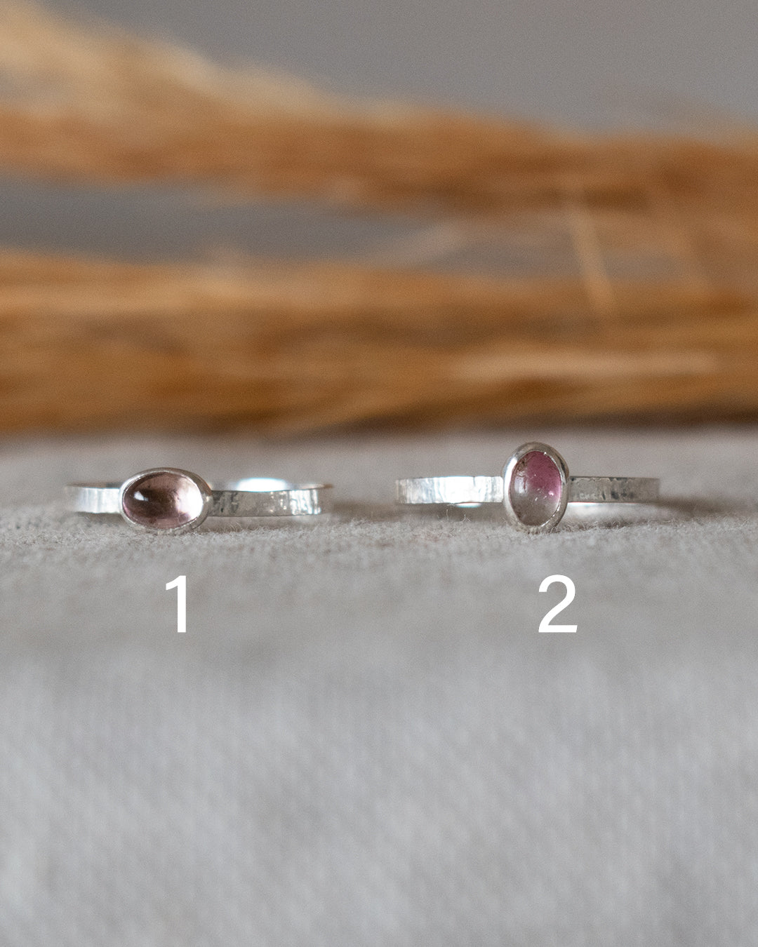 COLECCIÓN ANILLOS TINY TURMALINA Y ÓPALO