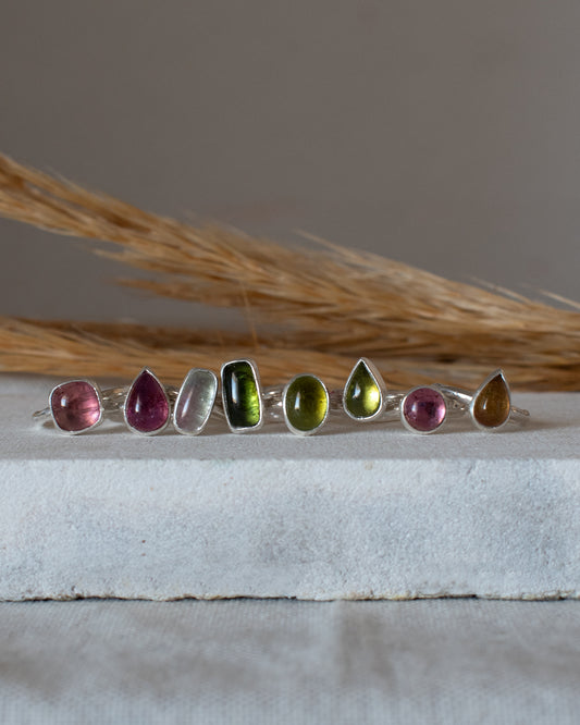COLECCIÓN ANILLO ORGANICOS DE TURMALINA