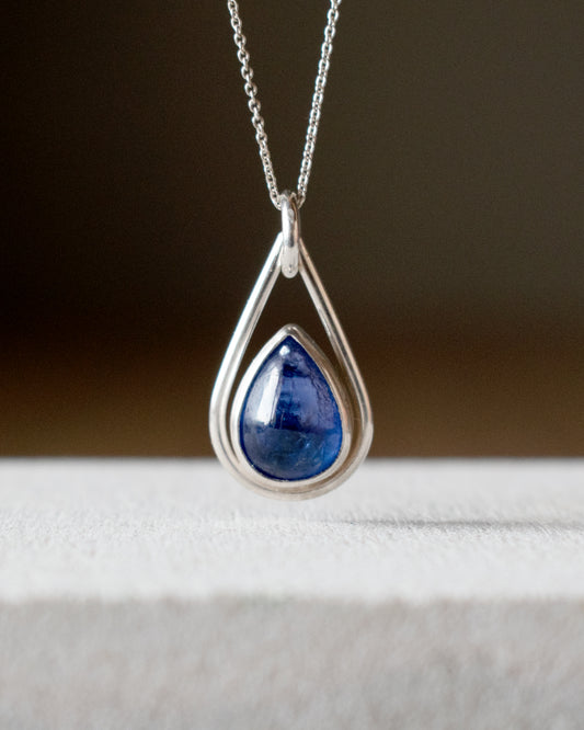 COLLAR DE TANZANITA GOTA