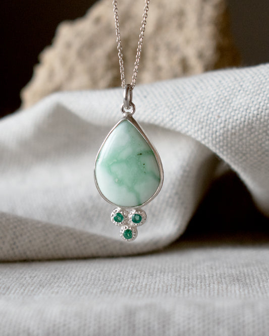 COLLAR TURQUESA Y ESMERALDAS